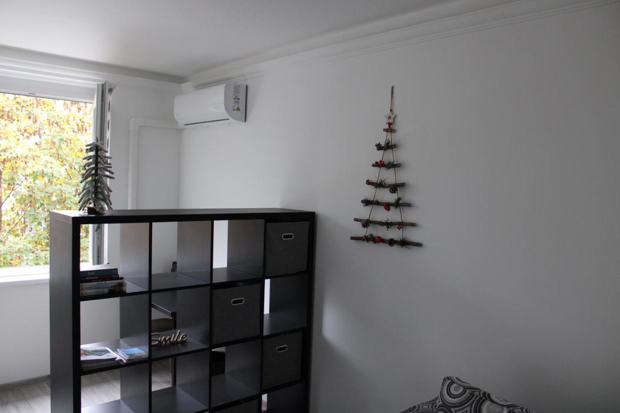 Izzy Apartament Διαμέρισμα Μίσκολτς Εξωτερικό φωτογραφία